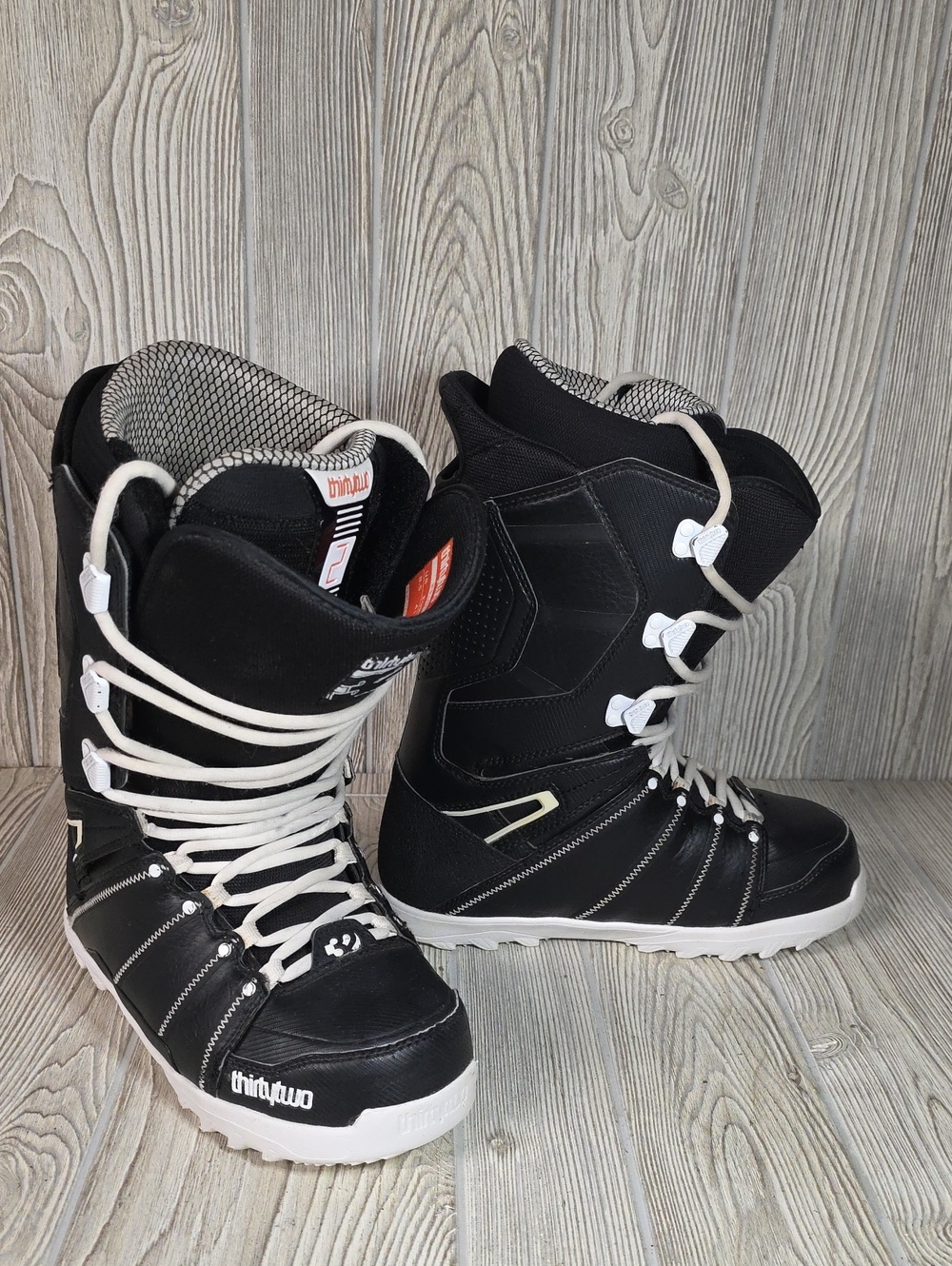 ThirtyTwo Lashed Traditional Lace Snowboard Boots Mens Size 8.5